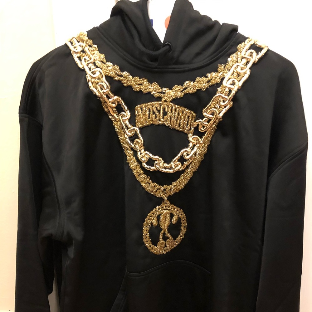 100% authentic h&m moschino New!!